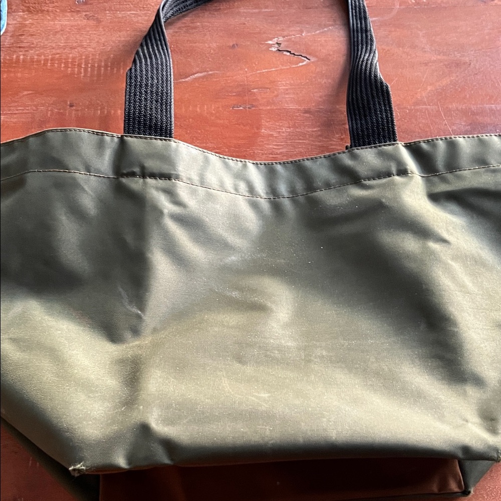 Olive Green Women's Tote Bag - Classic Everyday Carry